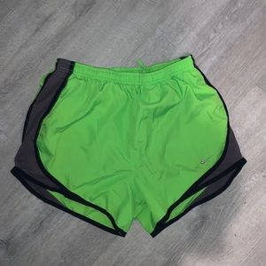 Nike Shorts Green